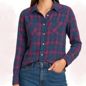 Levi’s Women’s Purple & BluePlaid Button Down Shirt – Size L